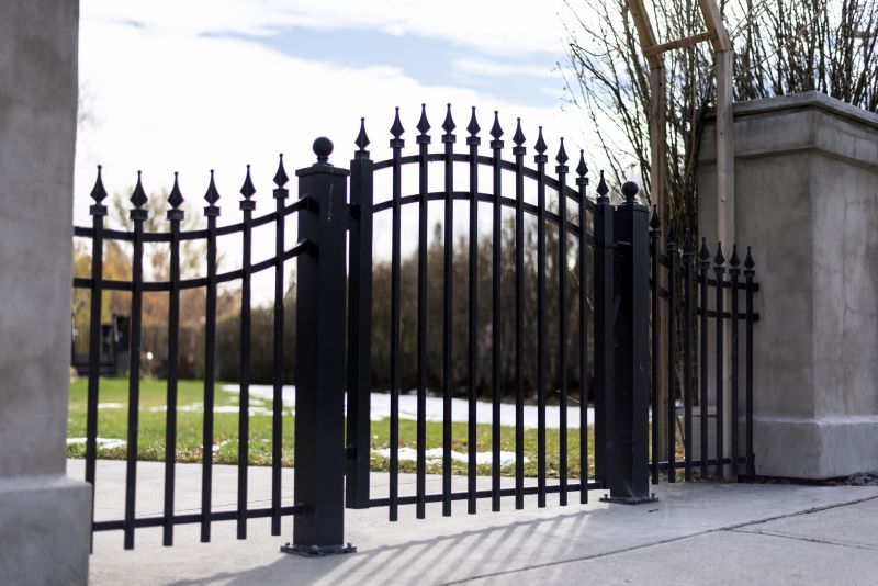Building Gate Installation in Boca Raton, FL