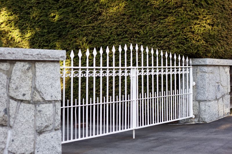 Building Gate Installation in Pearland, TX