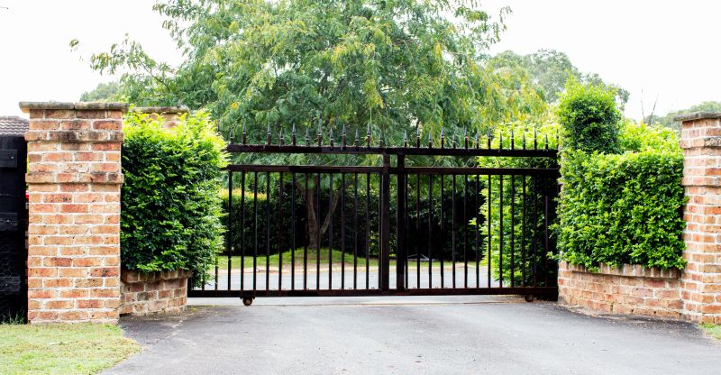 Driveway Fence Installation in Franklin, TN