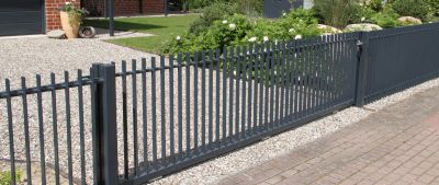 Steel Fence Installation in Des Moines, IA